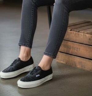 NEW! Vans Black Leather Woven Reissue 44 LX Sneakers Sz 10
